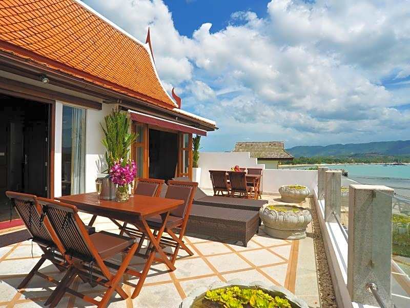 Villa Melitta, Pool, Beach, 360-SeaViews, 6-bed Thai Luxury on Best Location in Samui
