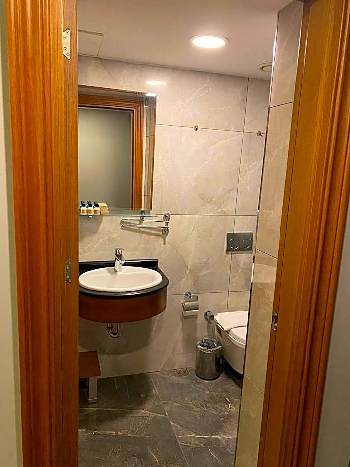 FOUR SEVEN HOTEL