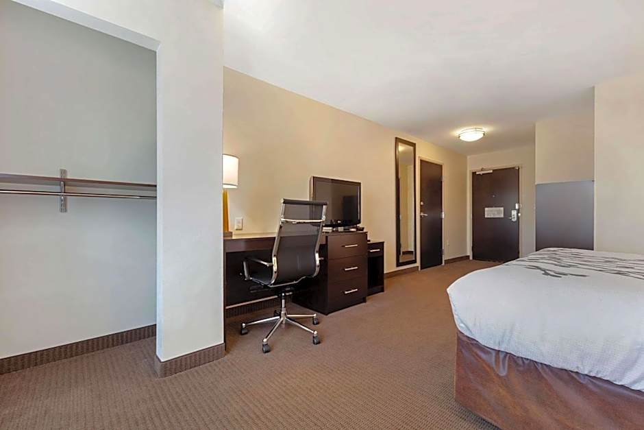 Sleep Inn & Suites Bismarck I-94