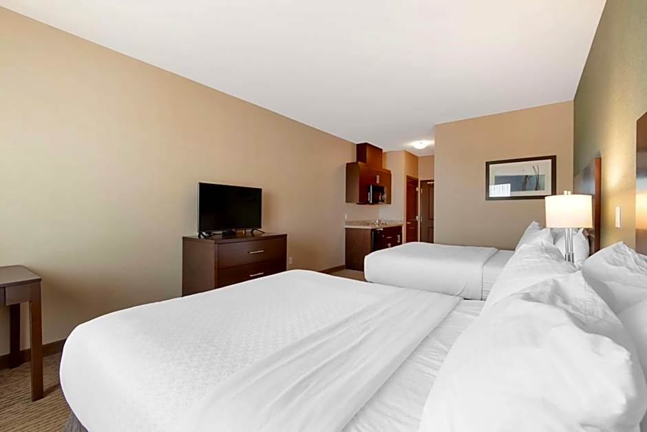 Best Western Plus Moosomin Hotel