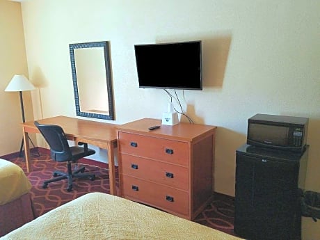 Double with 2 Double Beds - Non-Smoking