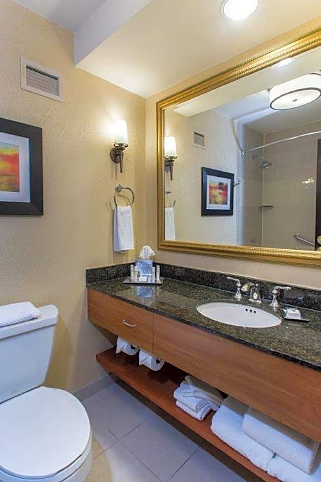 DoubleTree By Hilton Cleveland East Beachwood