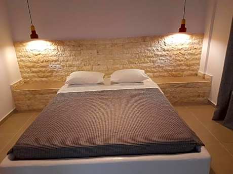 Apartment with Garden View