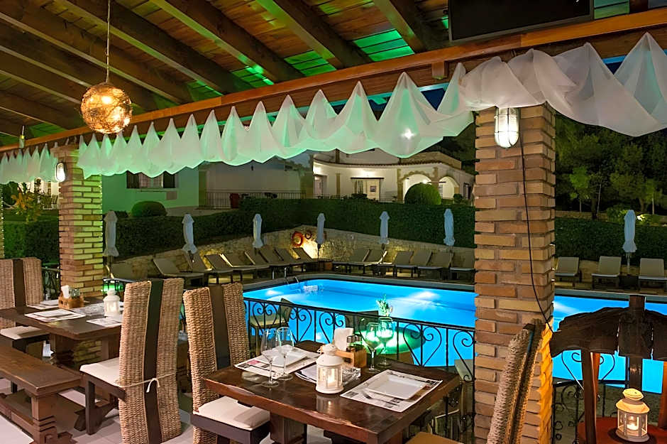 Anagenessis village hotel