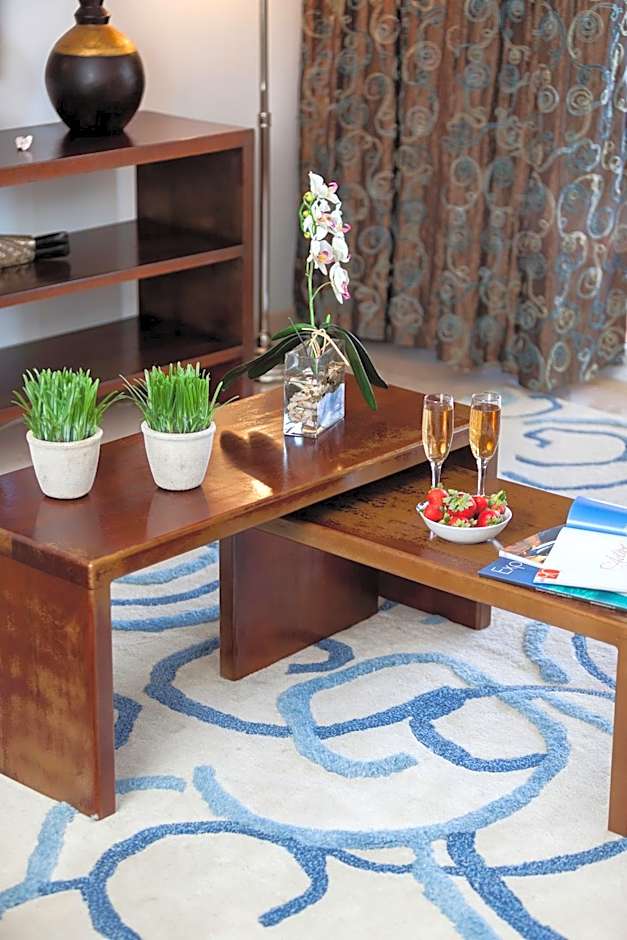 Princess Heights Luxury Condo Hotel