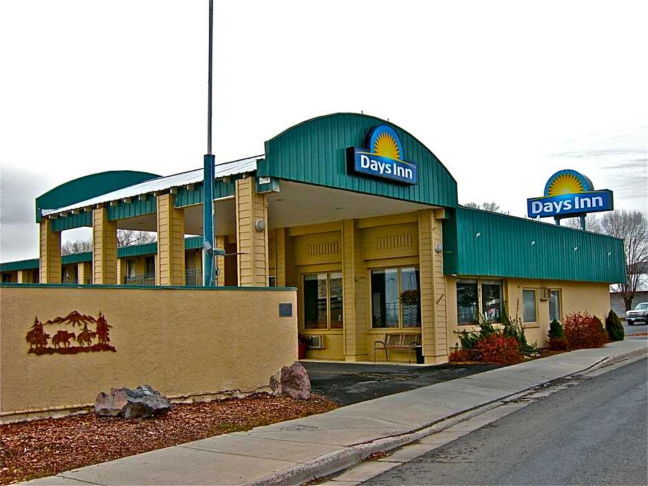 Days Inn by Wyndham Burns