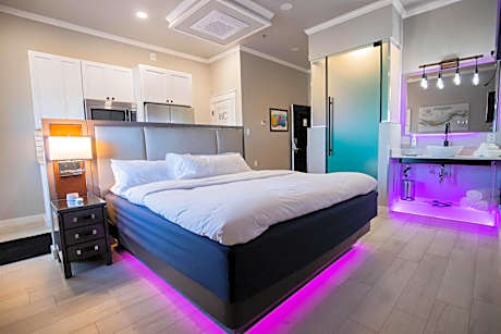 River Sirens Hotel-Contactless Check in Hotel