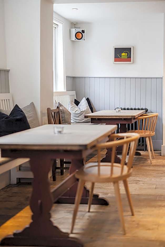 Lion & Pheasant Hotel