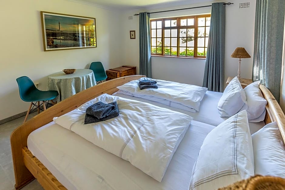 Hout Bay Lodge