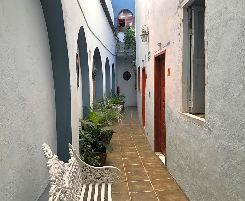 Hotel Rocinante