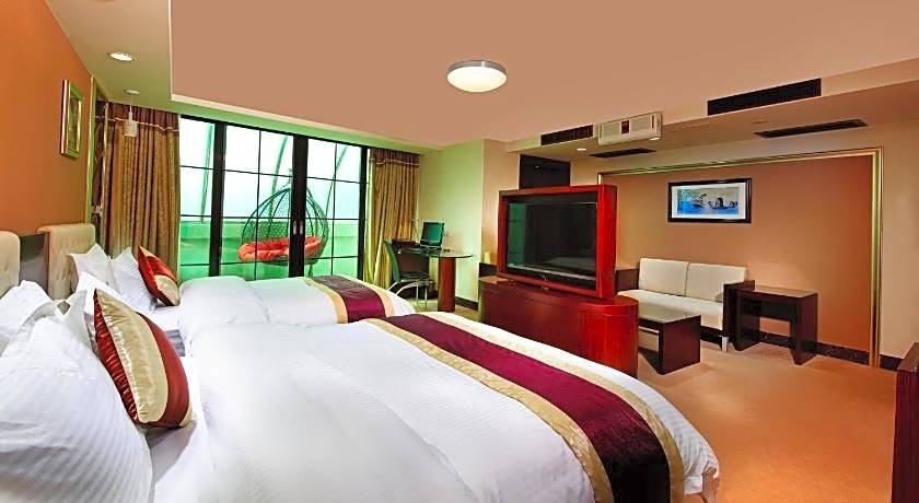 New World Hotel