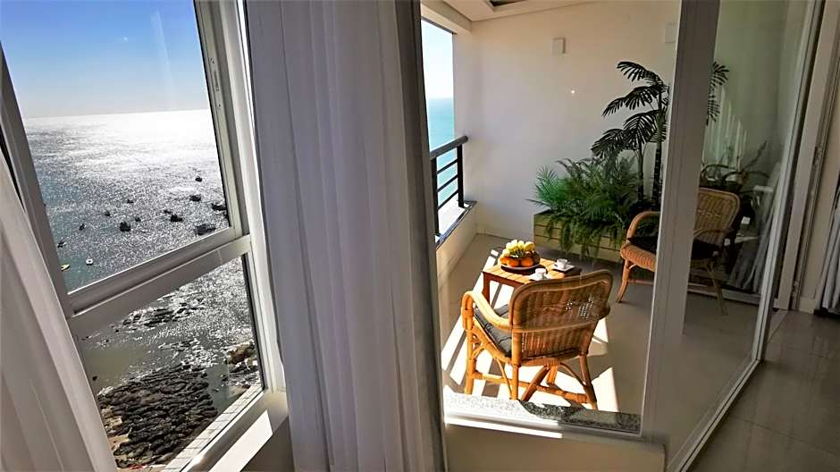 Seaflats Iate Plaza Hotel