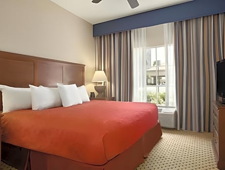 1 Bedroom King Suite