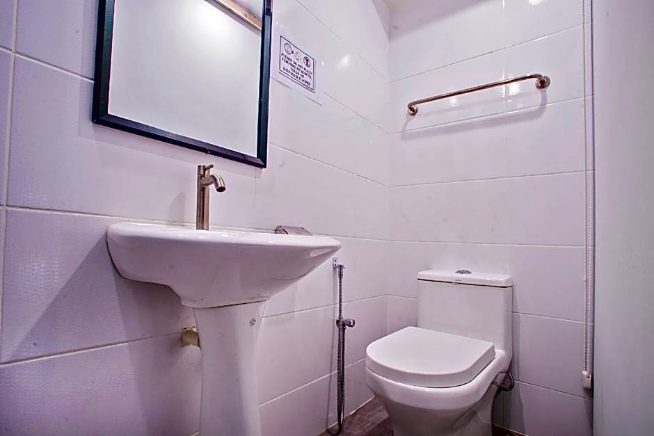 Hotel O Gs Hotels Near Strand Mall