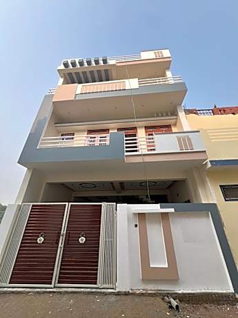 SG Homestay (Separate 2 Bedroom Kitchen Toilet)