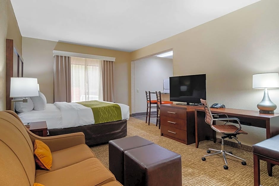 Comfort Inn & Suites