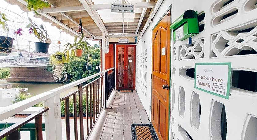 Green Riverside Homestay