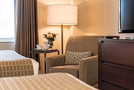 Classic Double Queen Room