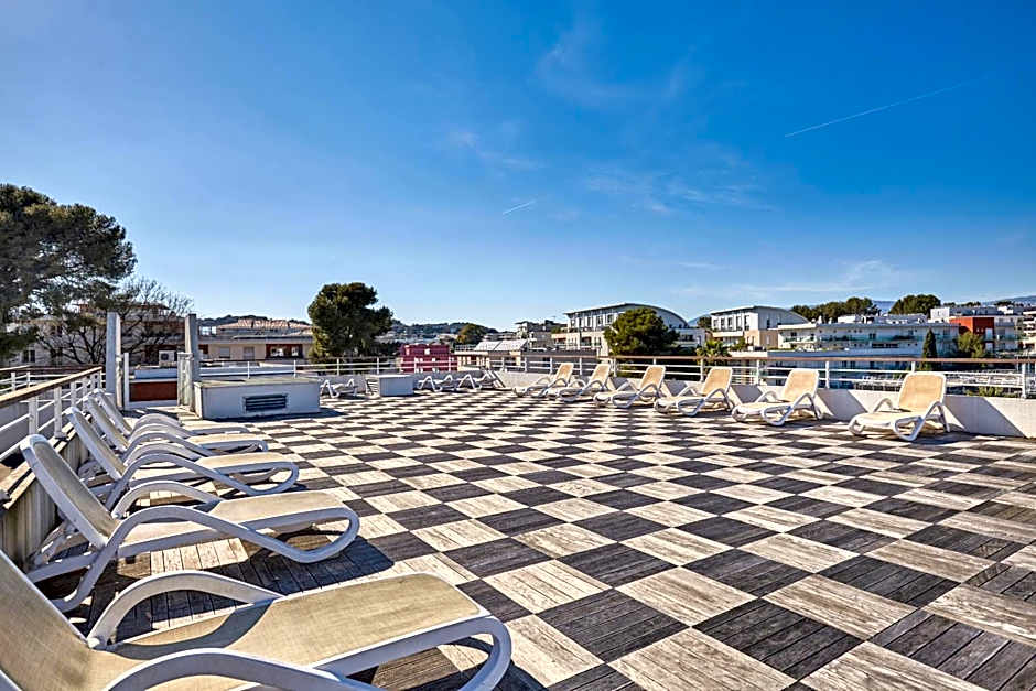 Appart'hôtel Odalys City - Antibes Olympe