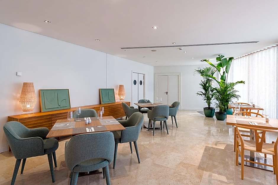 Sesimbra Oceanfront Hotel - Preferred Hotels and Resorts