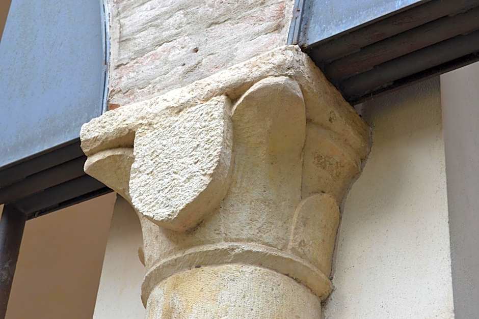 Il Chiostro Hostel and Hotel