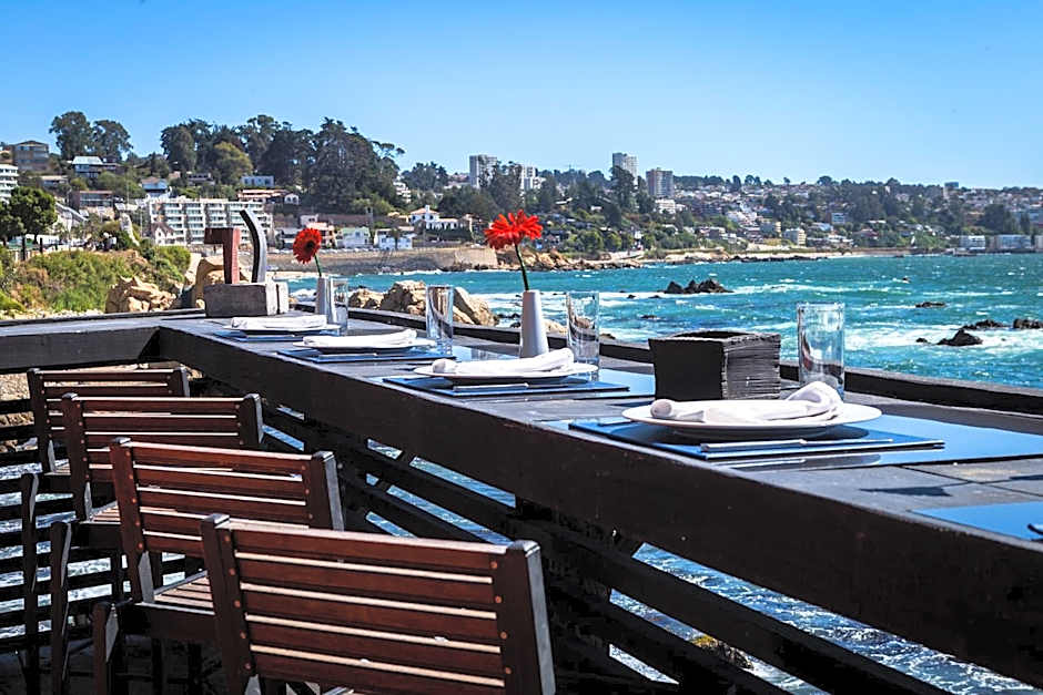 Radisson Blu Acqua Hotel & Spa Concon