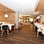 X Alp Hotel