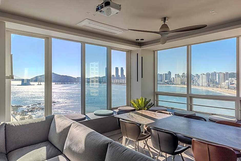 Meomulda Ga Gwangan Poolvilla