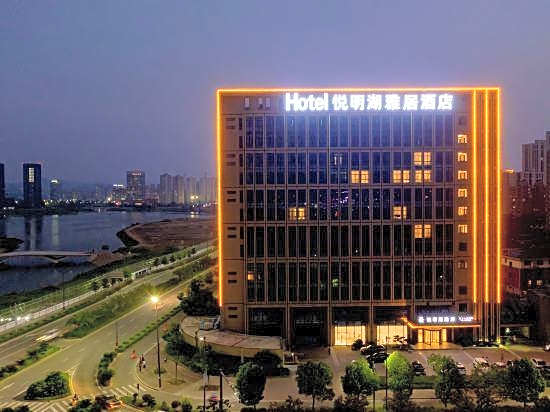 Ya Hotel