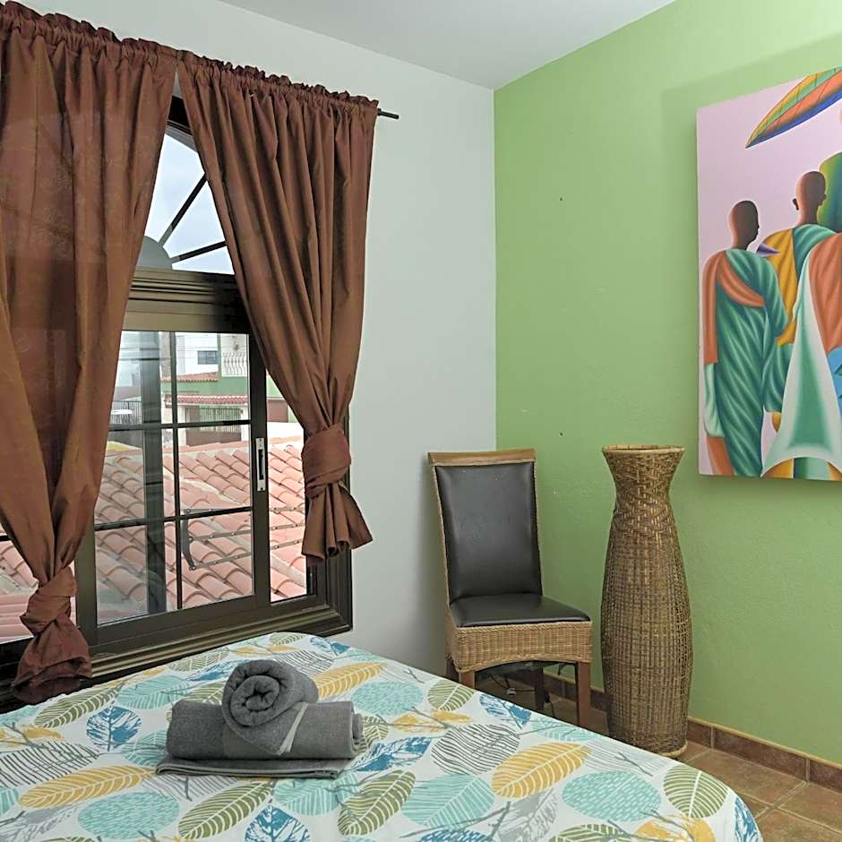 Los Amigos Nest Hostel