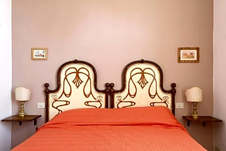 Double Room with Private External Bathroom