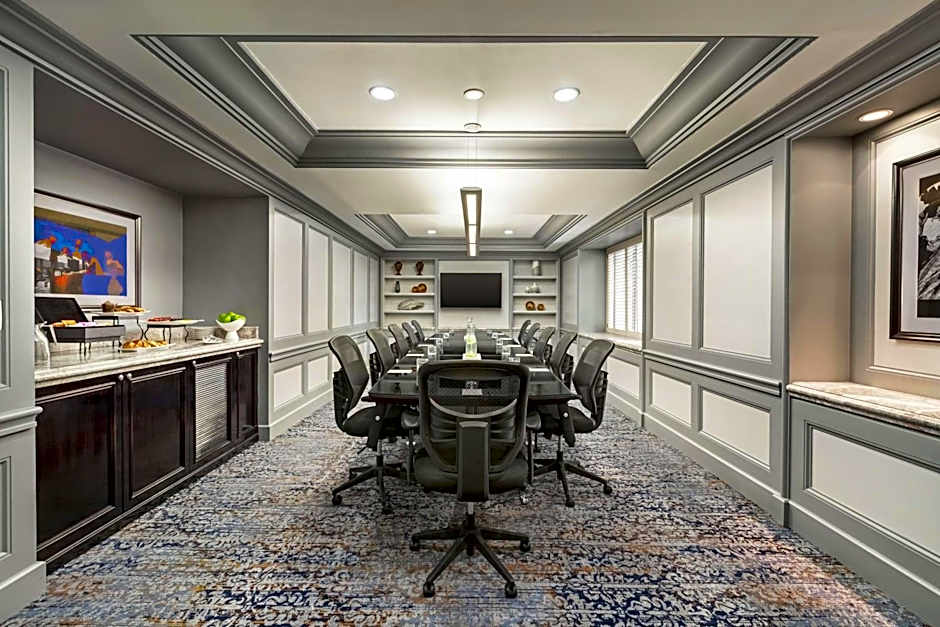Hilton Checkers Los Angeles