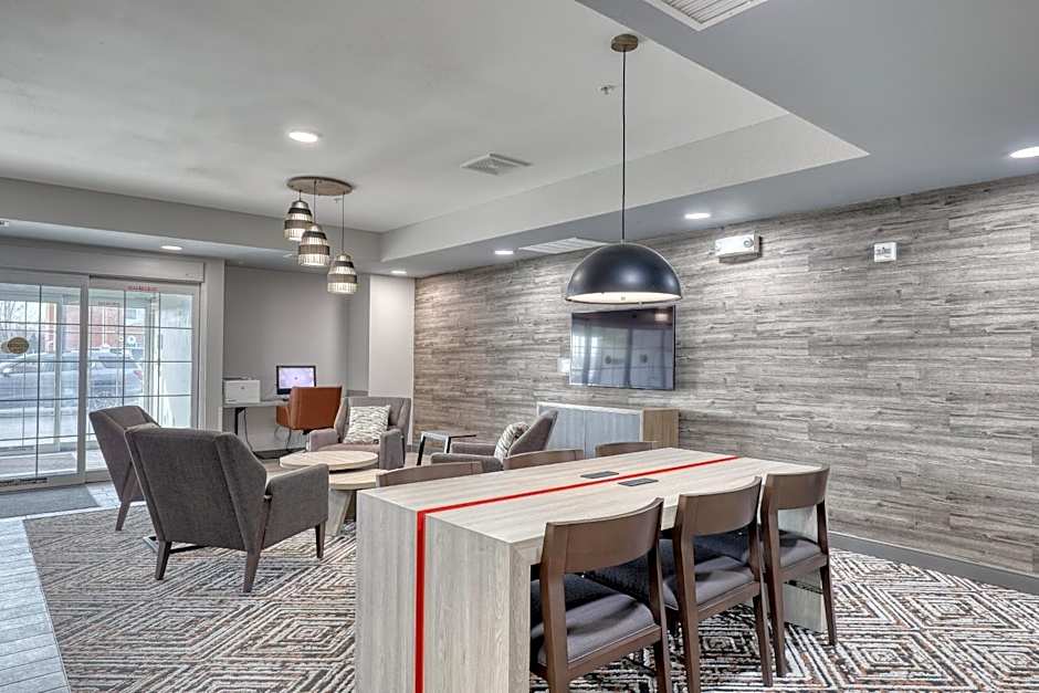 Candlewood Suites Milwaukee Airport - Oak Creek By IHG
