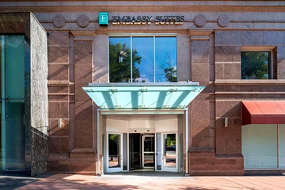 Embassy Suites by Hilton Washington DC Chevy Chase Pavilion