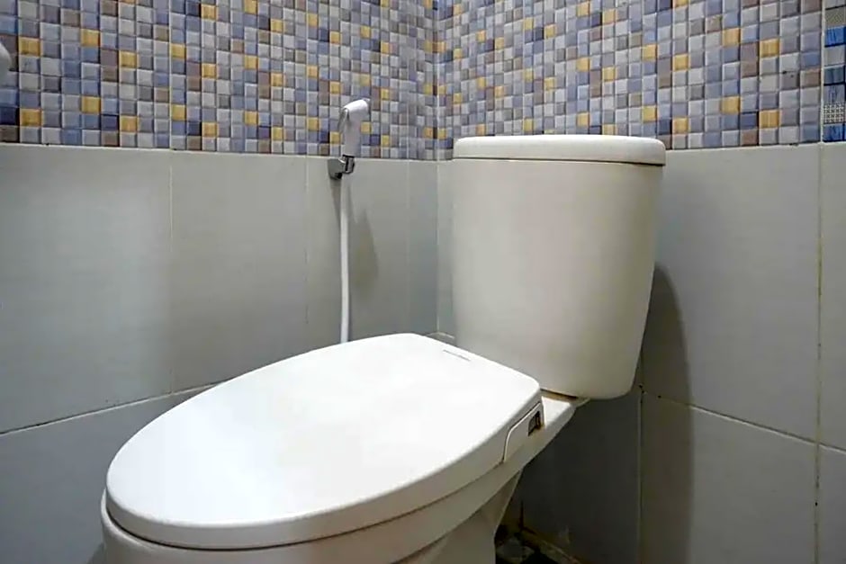 RedDoorz Syariah near Solo Paragon Mall 2