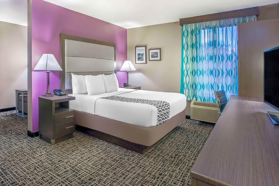 La Quinta Inn & Suites by Wyndham Radford