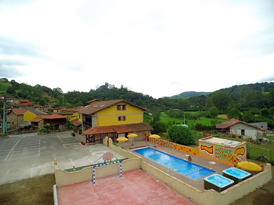 Hotel Intriago I & II