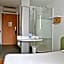 ibis budget Saint-Quentin Centre Gare
