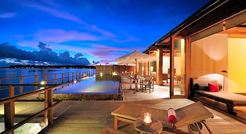 Villa Nautica Paradise Island Resort
