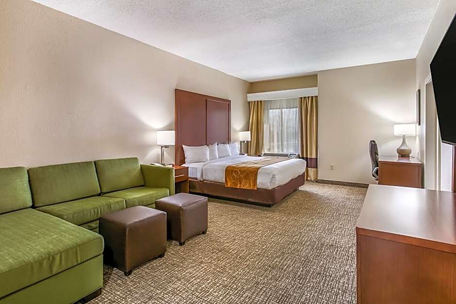 Aspire Hotel and Suites