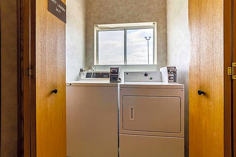 Econo Lodge Luverne I-90