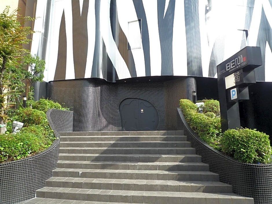 Hotel Beni West