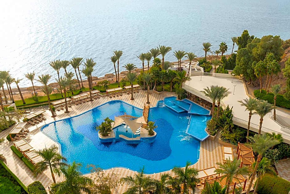 Steigenberger Hotel and Nelson Village