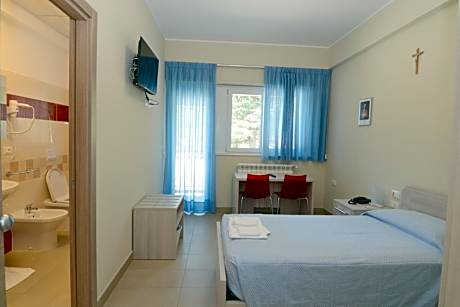 Single Room with Private Bathroom