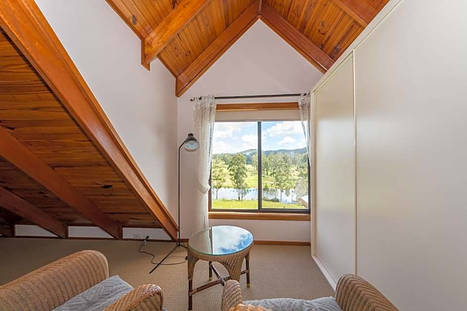 Clarendon Forest Retreat