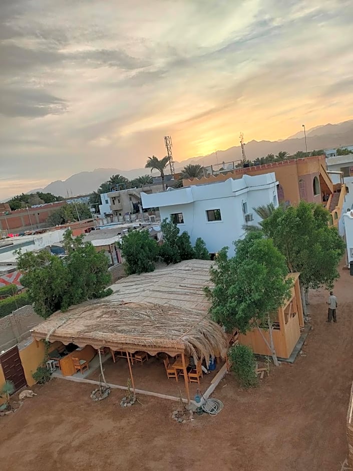 Al Deira Dahab Hotel