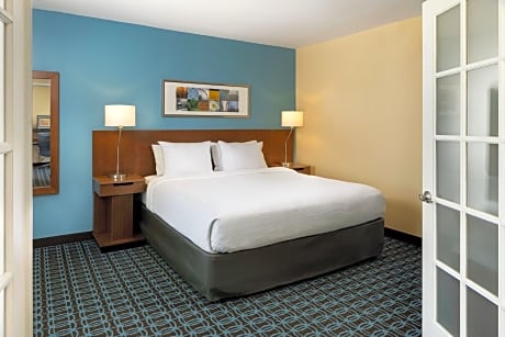 Executive One-Bedroom King Suite