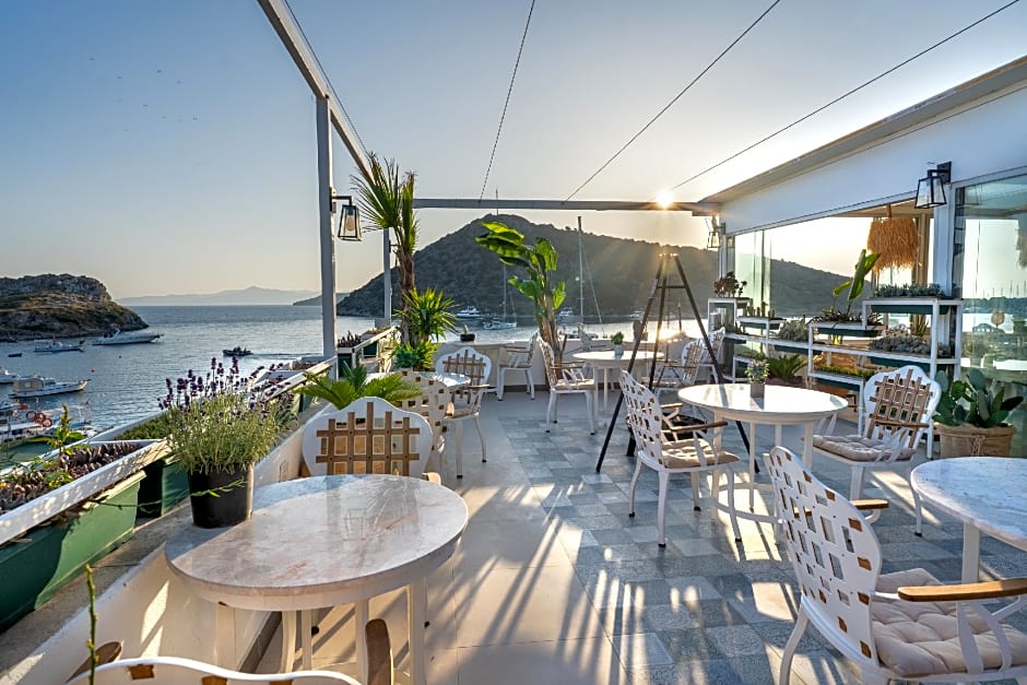 Liman Hotel Gumusluk