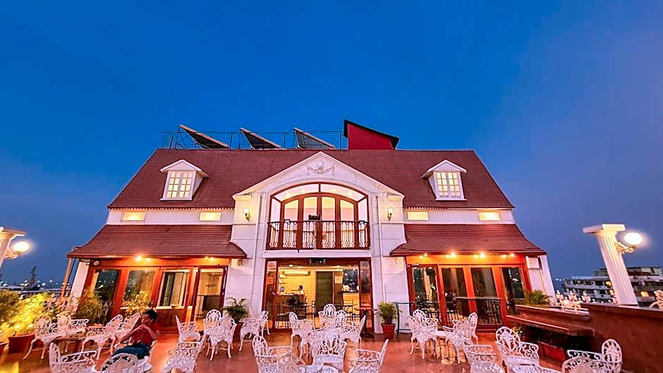 Godwin Hotel