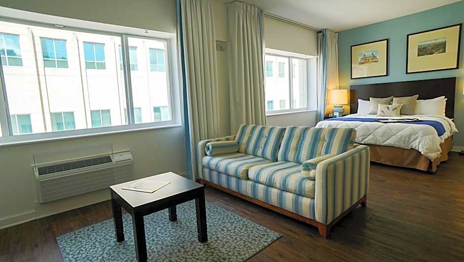 The Banyan Hotel Fort Myers, Tapestry Collection by Hilton